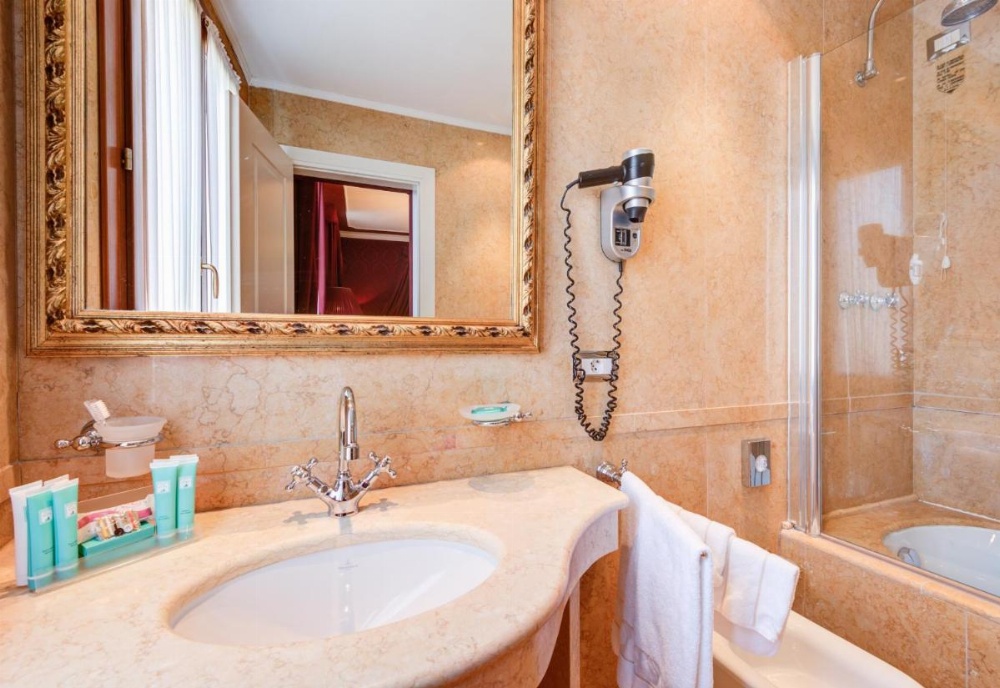 Hotel Al Duca Di Venezia Image 10