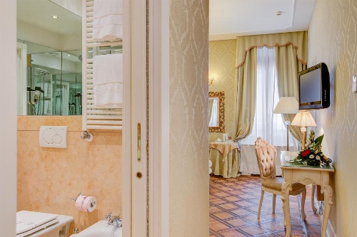 Hotel Al Duca Di Venezia image 2